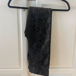 Zara Black Skinny Pants